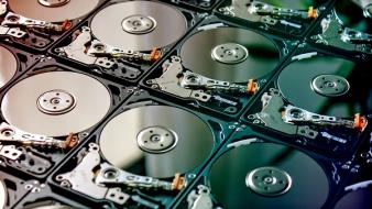 Nous sommes numéro un de la destruction de disques durs en France