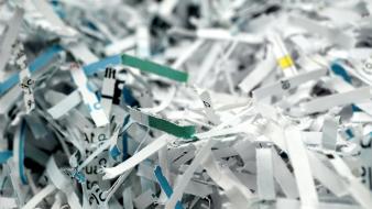 Pile de documents broyés